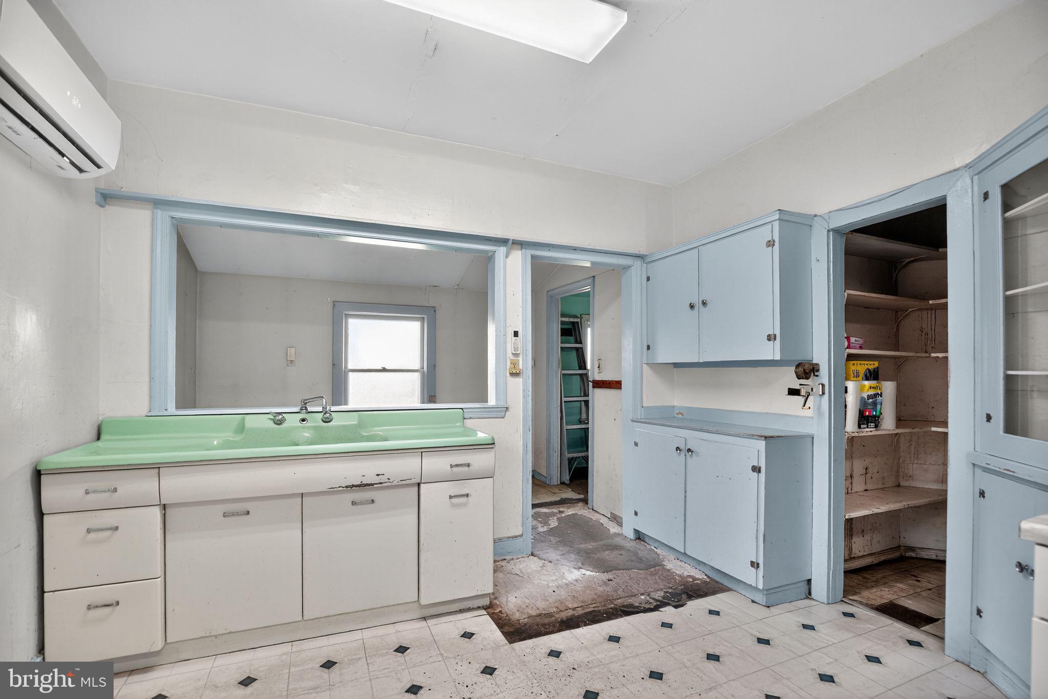 7532 Bumpy Oak Road La Plata, MD 20646 - Photo 15 of 40 Large Kitchen Area