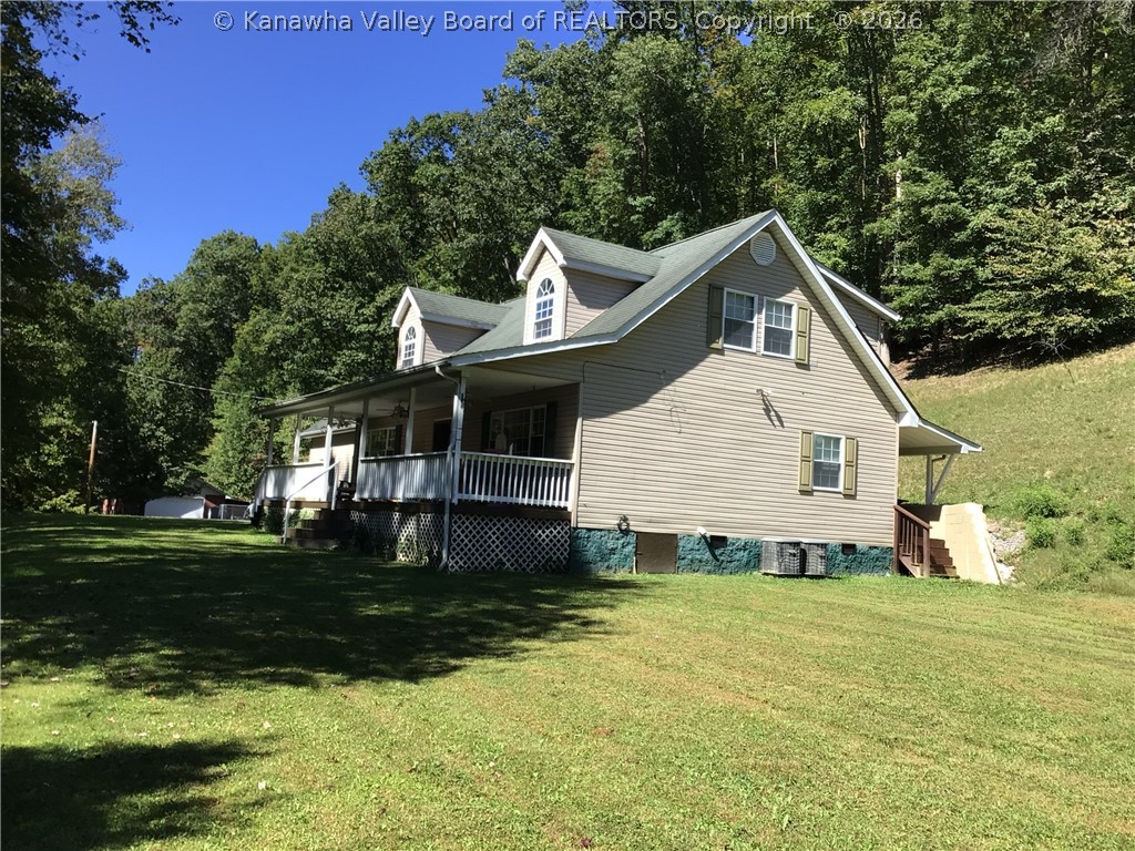 1469 Queen Road Clendenin, WV 25045 - Photo 9 of 45 Gallery Image 9