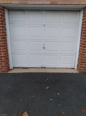 $2,050 | 100 Pierson Miller Drive, Unit C52, Pompton Lakes, NJ 07442