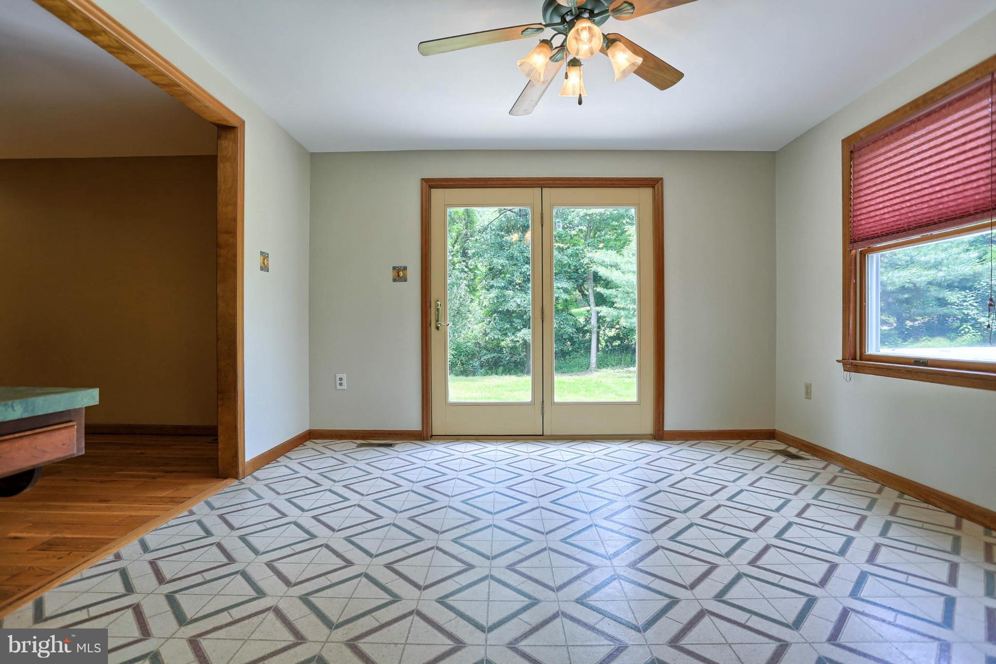 16309 Broadfording Road Clear Spring, MD 21722 - Photo 11 of 30 Kitchen