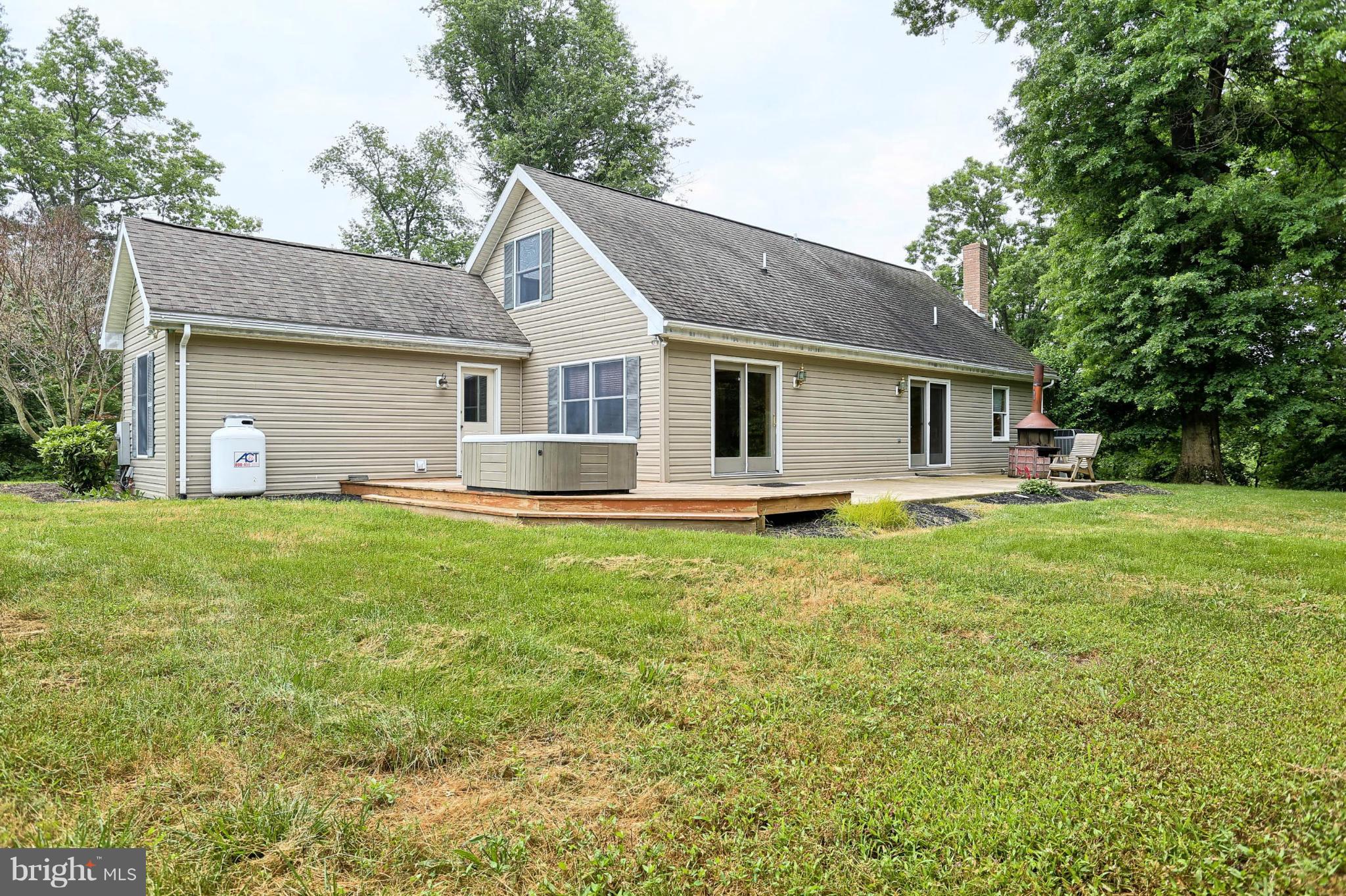 16309 Broadfording Road Clear Spring, MD 21722 - Photo 25 of 30 Exterior (Rear)