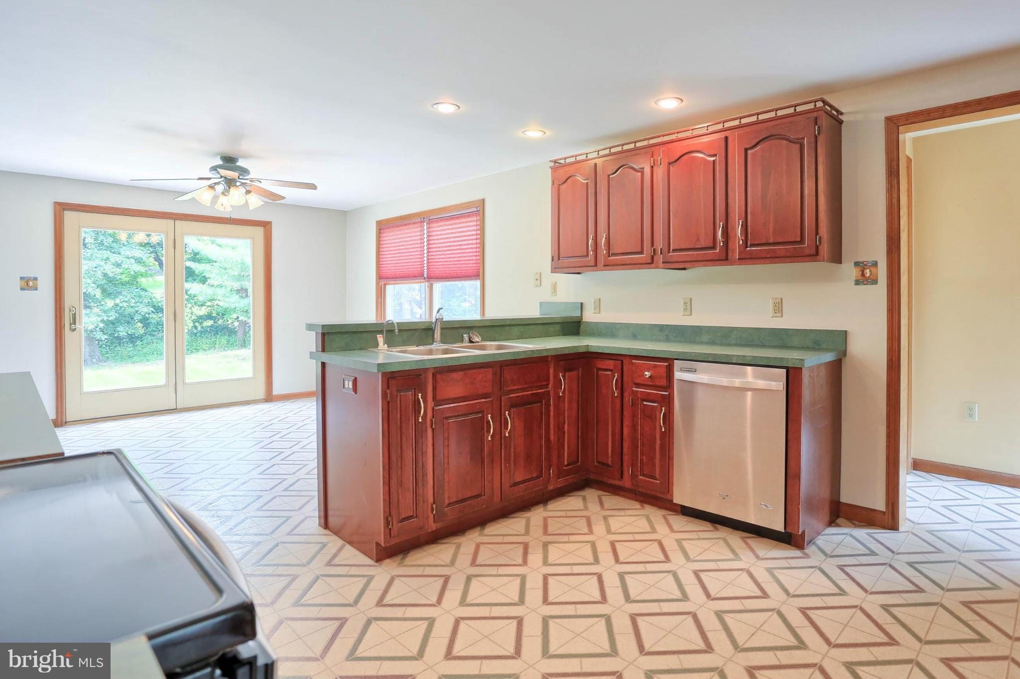 16309 Broadfording Road Clear Spring, MD 21722 - Photo 8 of 30 Kitchen