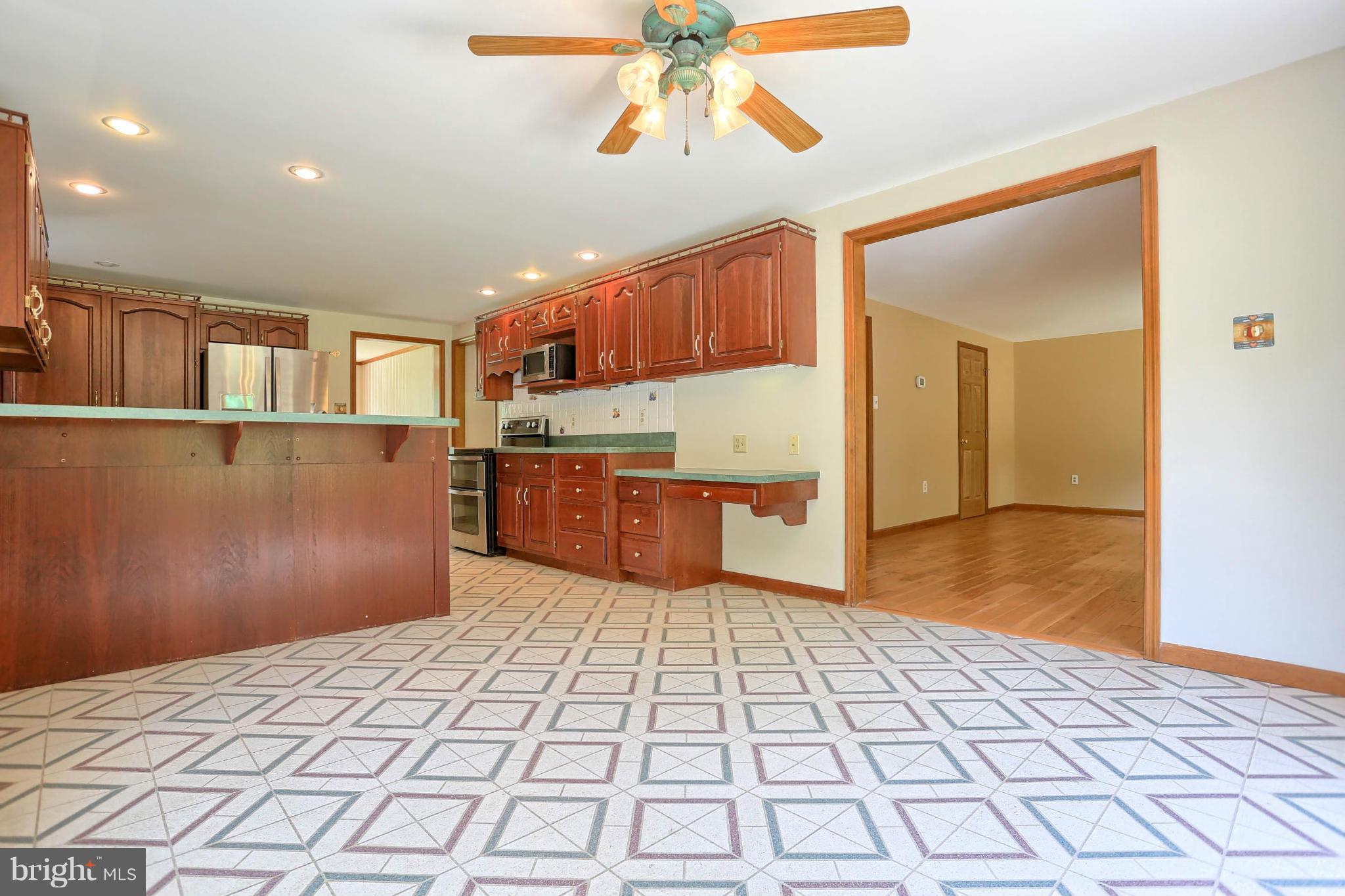 16309 Broadfording Road Clear Spring, MD 21722 - Photo 10 of 30 Kitchen