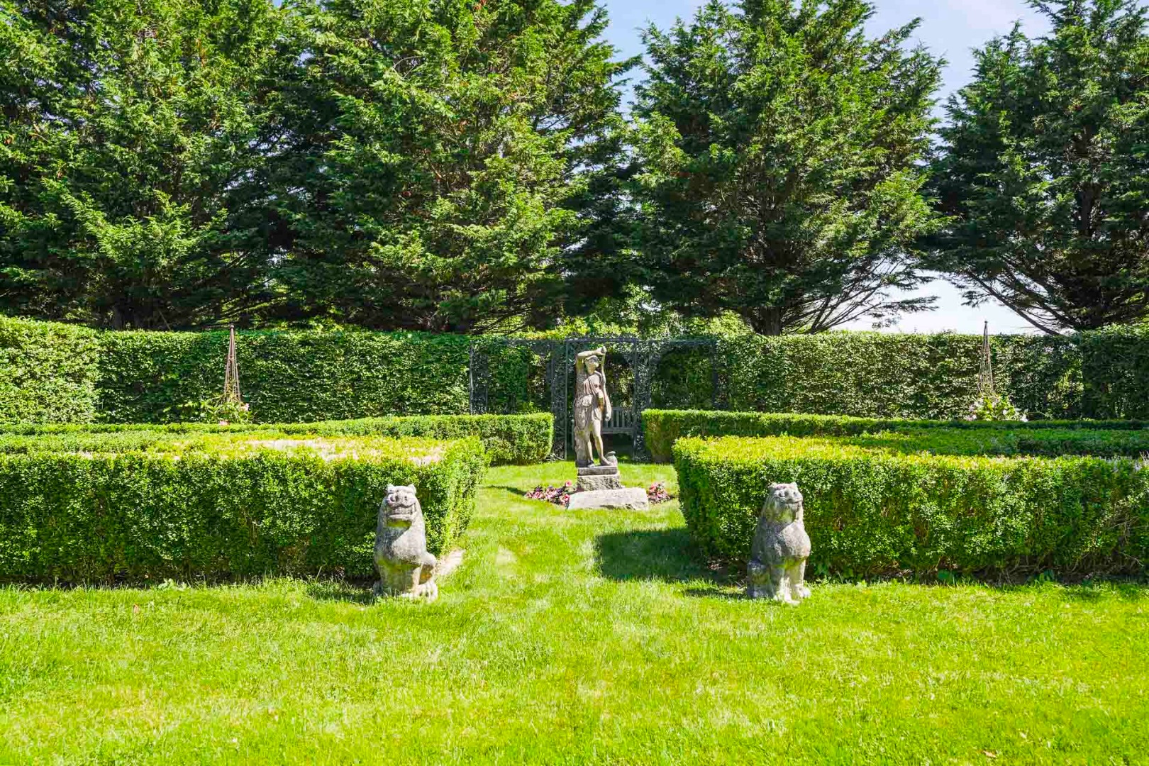 5 Louis Field Road Edgartown, MA 02539 - Photo 17 of 33 a view of a garden with plants