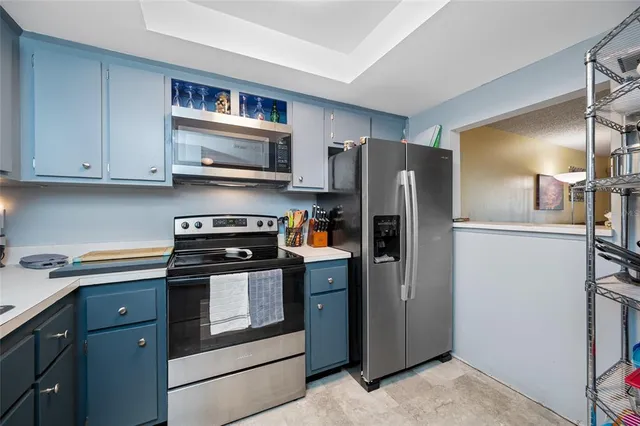 $140,000 | 1100 East Bay Drive, Unit 60, Largo, FL 33770