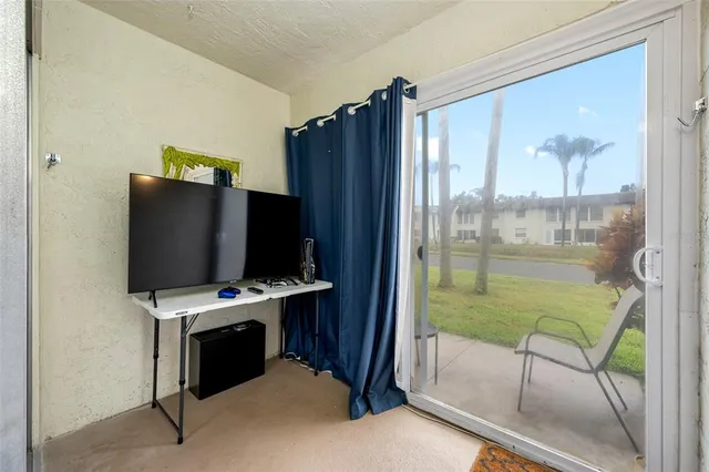 $140,000 | 1100 East Bay Drive, Unit 60, Largo, FL 33770