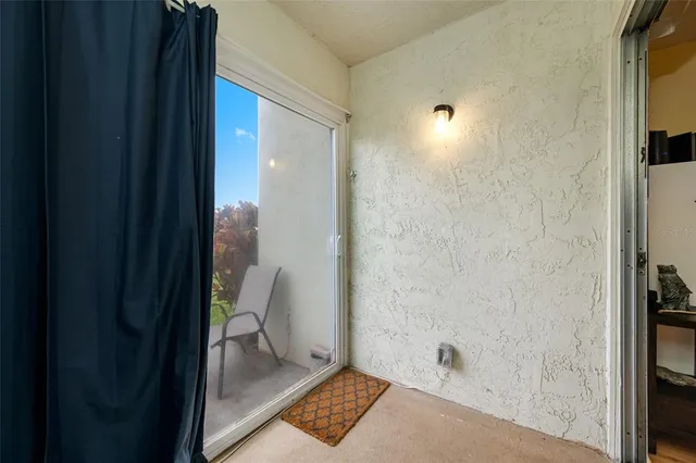 $140,000 | 1100 East Bay Drive, Unit 60, Largo, FL 33770