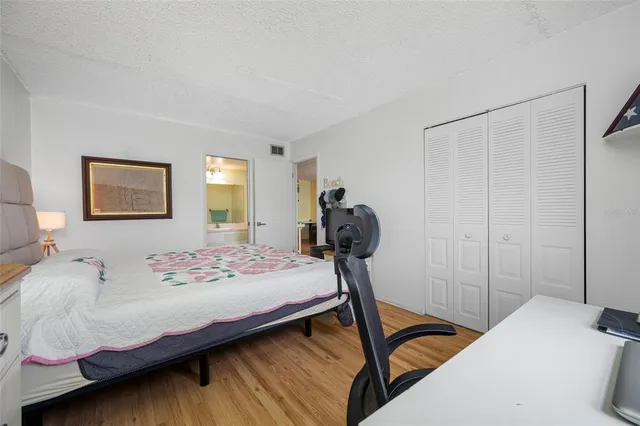 $140,000 | 1100 East Bay Drive, Unit 60, Largo, FL 33770