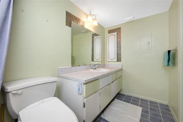 $140,000 | 1100 East Bay Drive, Unit 60, Largo, FL 33770