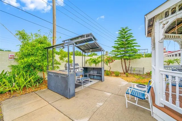 $140,000 | 1100 East Bay Drive, Unit 60, Largo, FL 33770