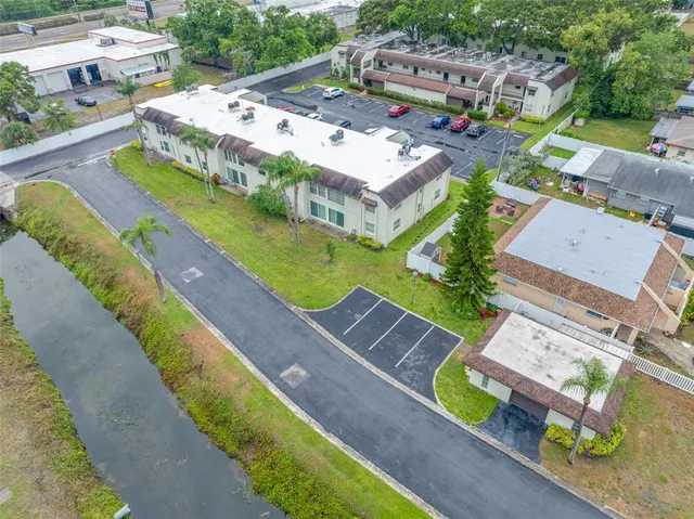 $140,000 | 1100 East Bay Drive, Unit 60, Largo, FL 33770