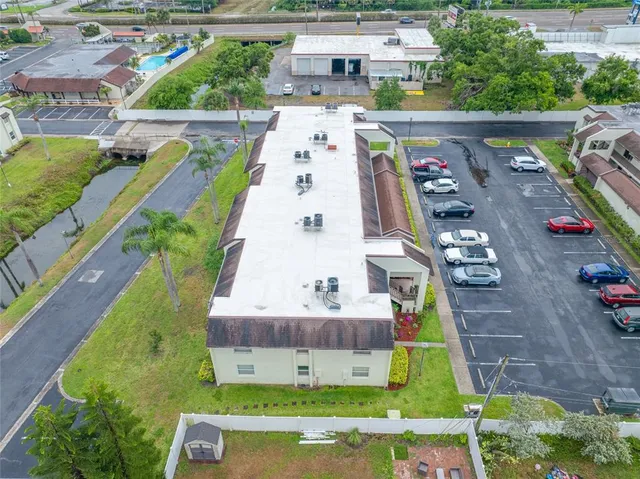 $140,000 | 1100 East Bay Drive, Unit 60, Largo, FL 33770