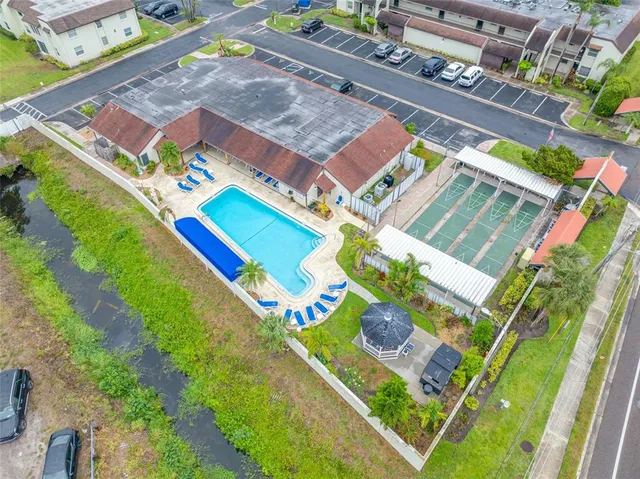 $140,000 | 1100 East Bay Drive, Unit 60, Largo, FL 33770