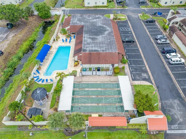 $140,000 | 1100 East Bay Drive, Unit 60, Largo, FL 33770