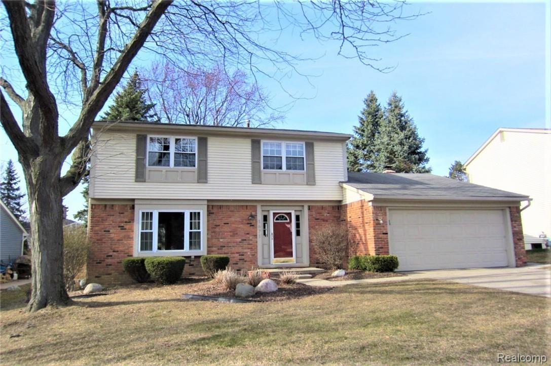 1671 Dennett Lane Rochester, MI 48307 - Photo 1 of 23 1671 Dennet, Rochester Hills. Located in the charming Avon Hills Village Sub...steps from the Clinton River Trail!