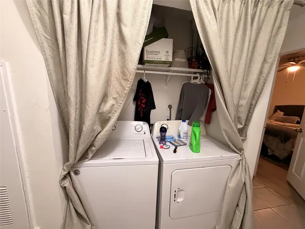 $98,000 | 2501 Gulf Freeway, Unit 4A, Dickinson, TX 77539