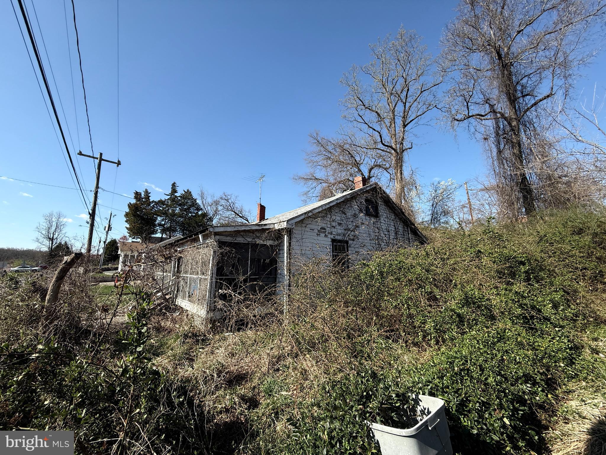 18512 Corby Street Triangle, VA 22172 - Photo 4 of 5