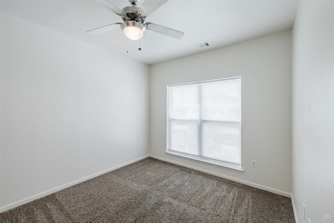 5605 Springdale Road, Unit 444309 Austin, TX 78723 - Photo 15 of 30 Up to 8 weeks free rent and waiving the standard deposit with approved credit and landlord verification.