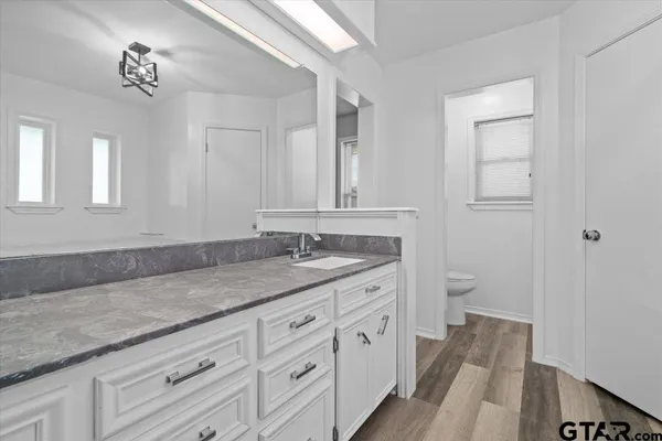 $299,900 | 19250 Pinedale Circle, Flint, TX 75762