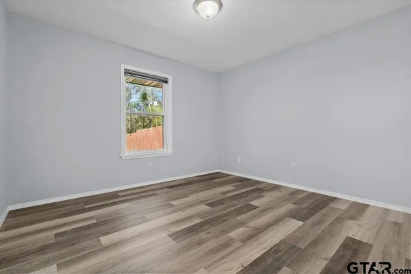 $299,900 | 19250 Pinedale Circle, Flint, TX 75762