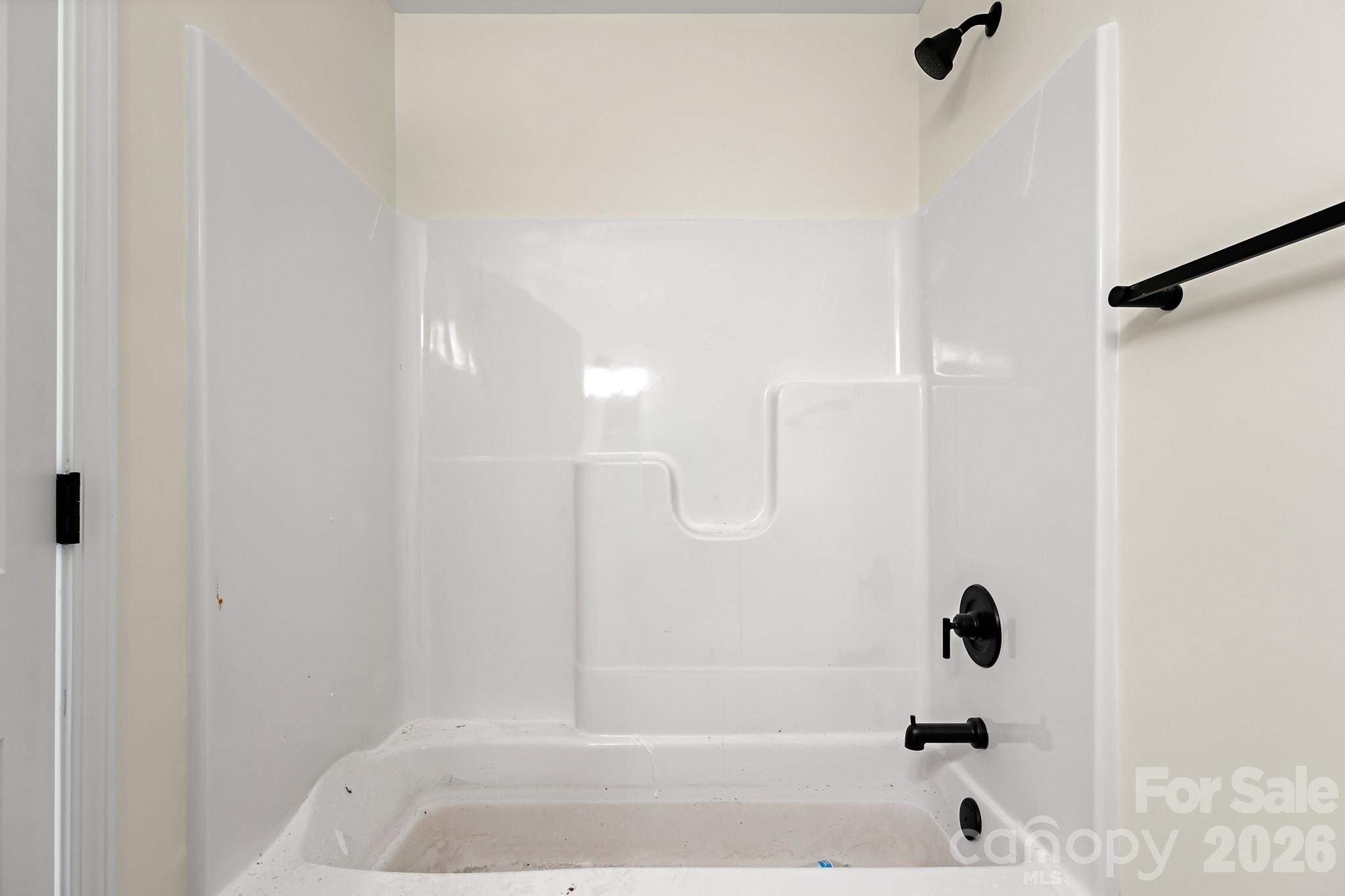 545 Washington Street Rock Hill, SC 29730 - Photo 24 of 29 a bathroom with a bathtub