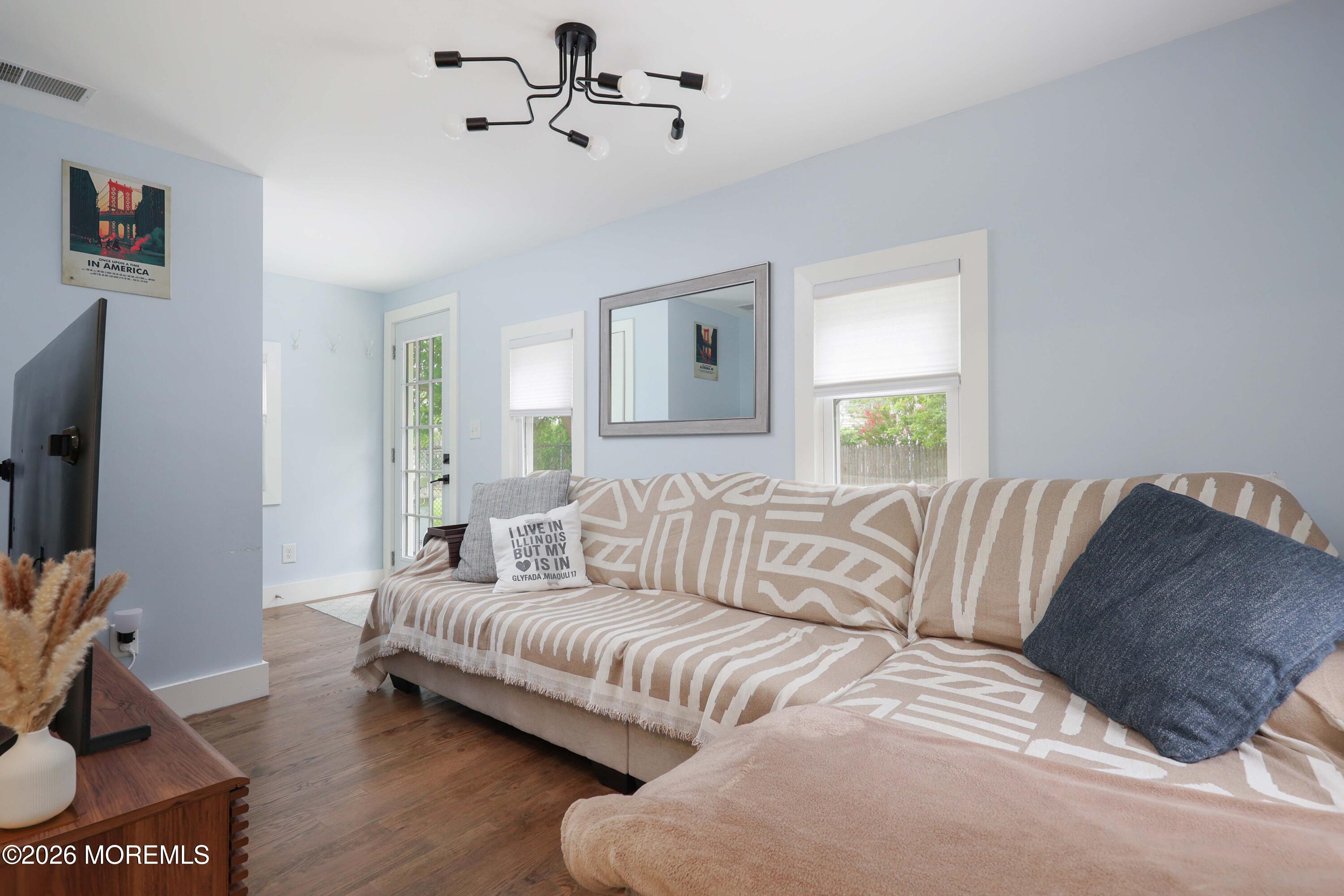 17 Clinton Street Freehold, NJ 07728 - Photo 15 of 32 758A4918