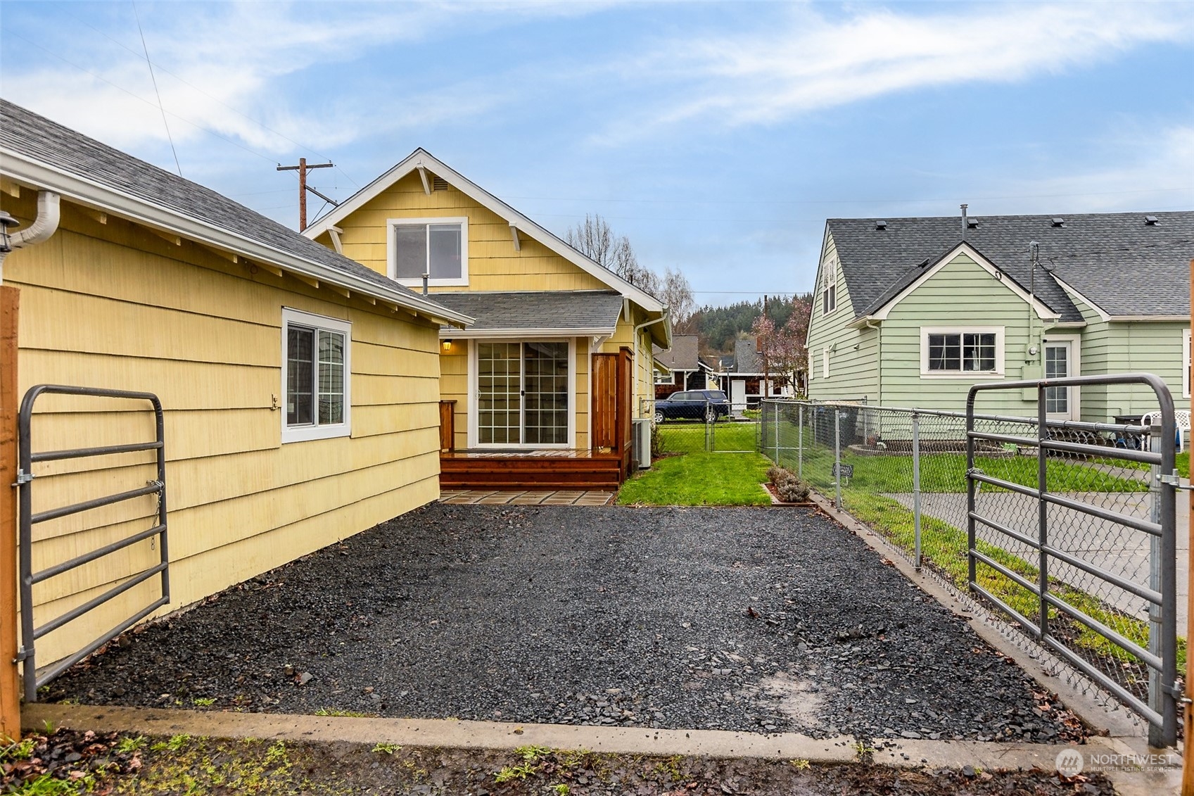 190 Southwest Lewis Street Chehalis, WA 98532 - Photo 27 of 30 a view of a house with a yard