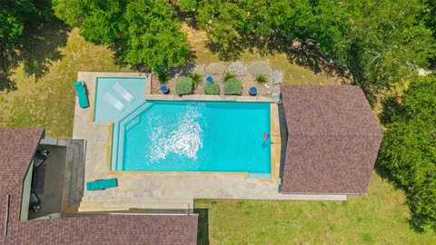 $1,195,000 | 208 Hacienda Place, Dripping Springs, TX 78620