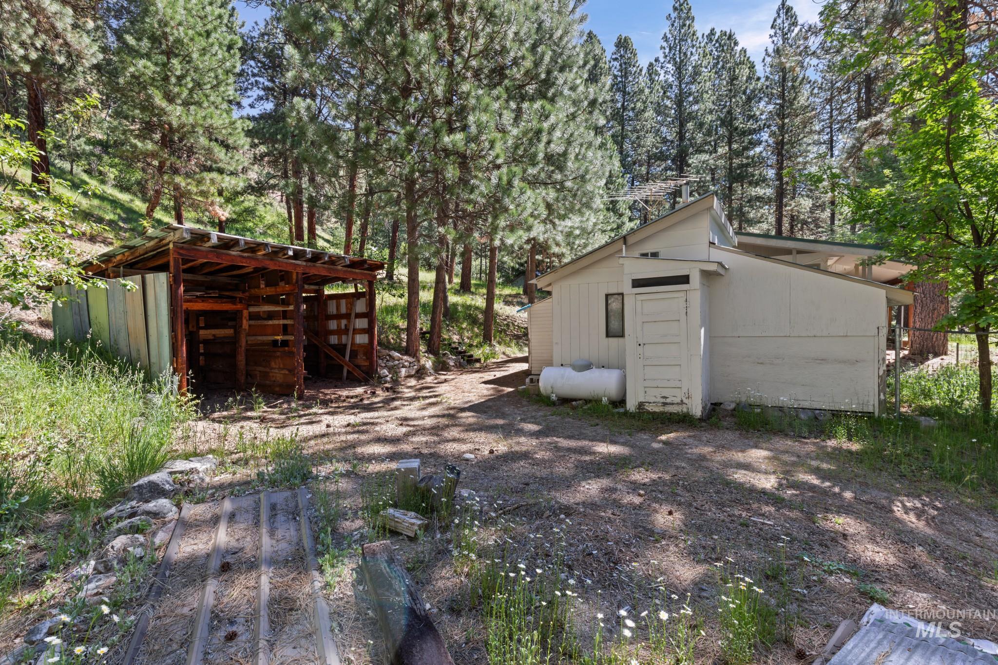 18 Hida Way Lowman, ID 83637 - Photo 28 of 42