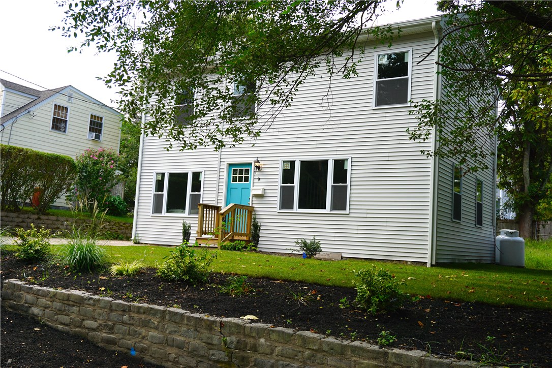 9 Pierce Street Coventry, RI 02816 - Photo 2 of 34 Gallery Image 2