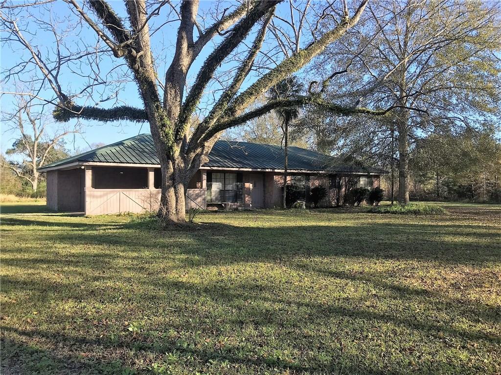 20104 A W Galloway Road Covington, LA 70435 - Photo 1 of 12 Gallery Image 1