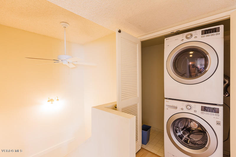 1225 Fitzgerald Road, Unit B Simi Valley, CA 93065 - Photo 18 of 34 a utility room with dryer and washer
