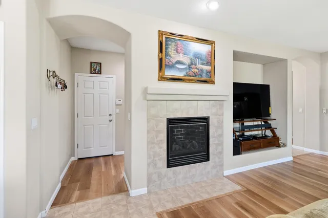 $699,900 | 2857 Maybrook Drive, Sacramento, CA 95835