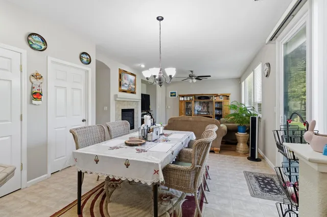 $699,900 | 2857 Maybrook Drive, Sacramento, CA 95835