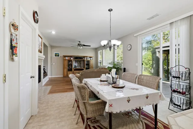 $699,900 | 2857 Maybrook Drive, Sacramento, CA 95835