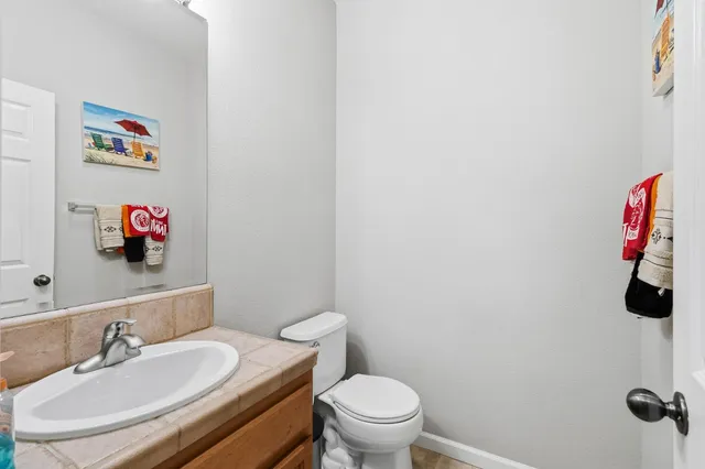 $699,900 | 2857 Maybrook Drive, Sacramento, CA 95835