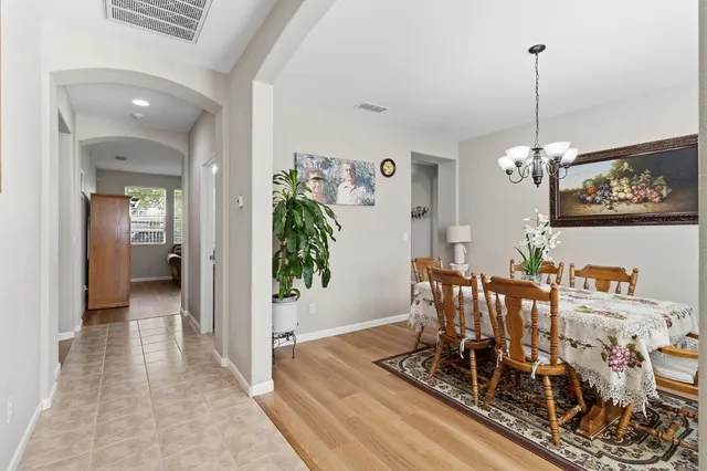 $699,900 | 2857 Maybrook Drive, Sacramento, CA 95835