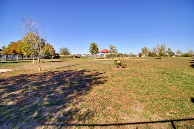 $699,900 | 2857 Maybrook Drive, Sacramento, CA 95835