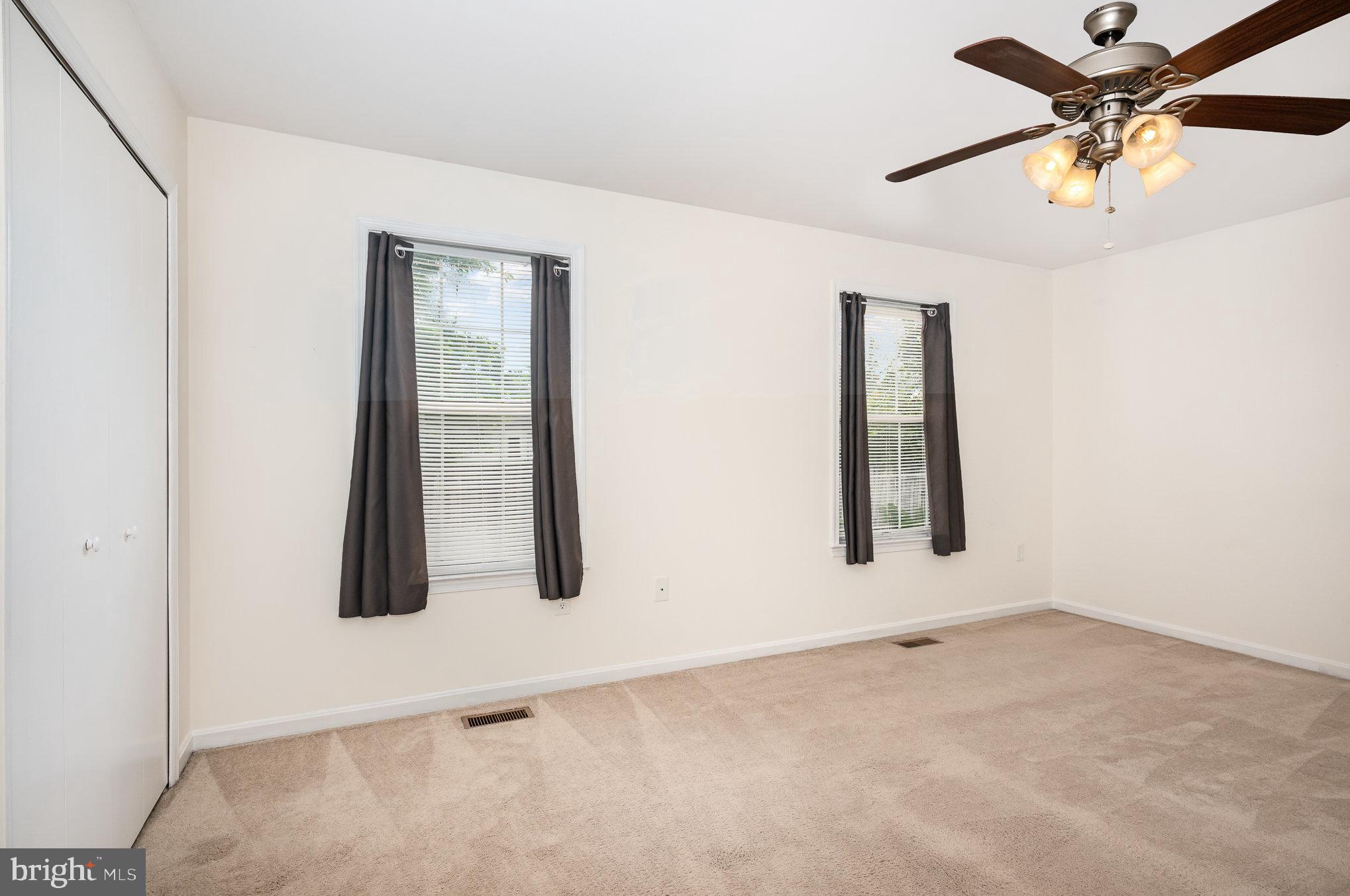 107 Wimbeldon Court Stafford, VA 22556 - Photo 12 of 32 an entryway