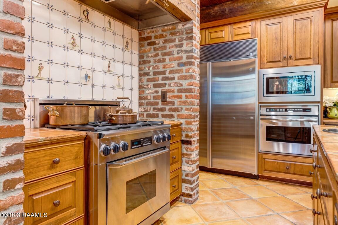 1302 Greenbriar Road Lafayette, LA 70503 - Photo 14 of 50 Gallery Image 14
