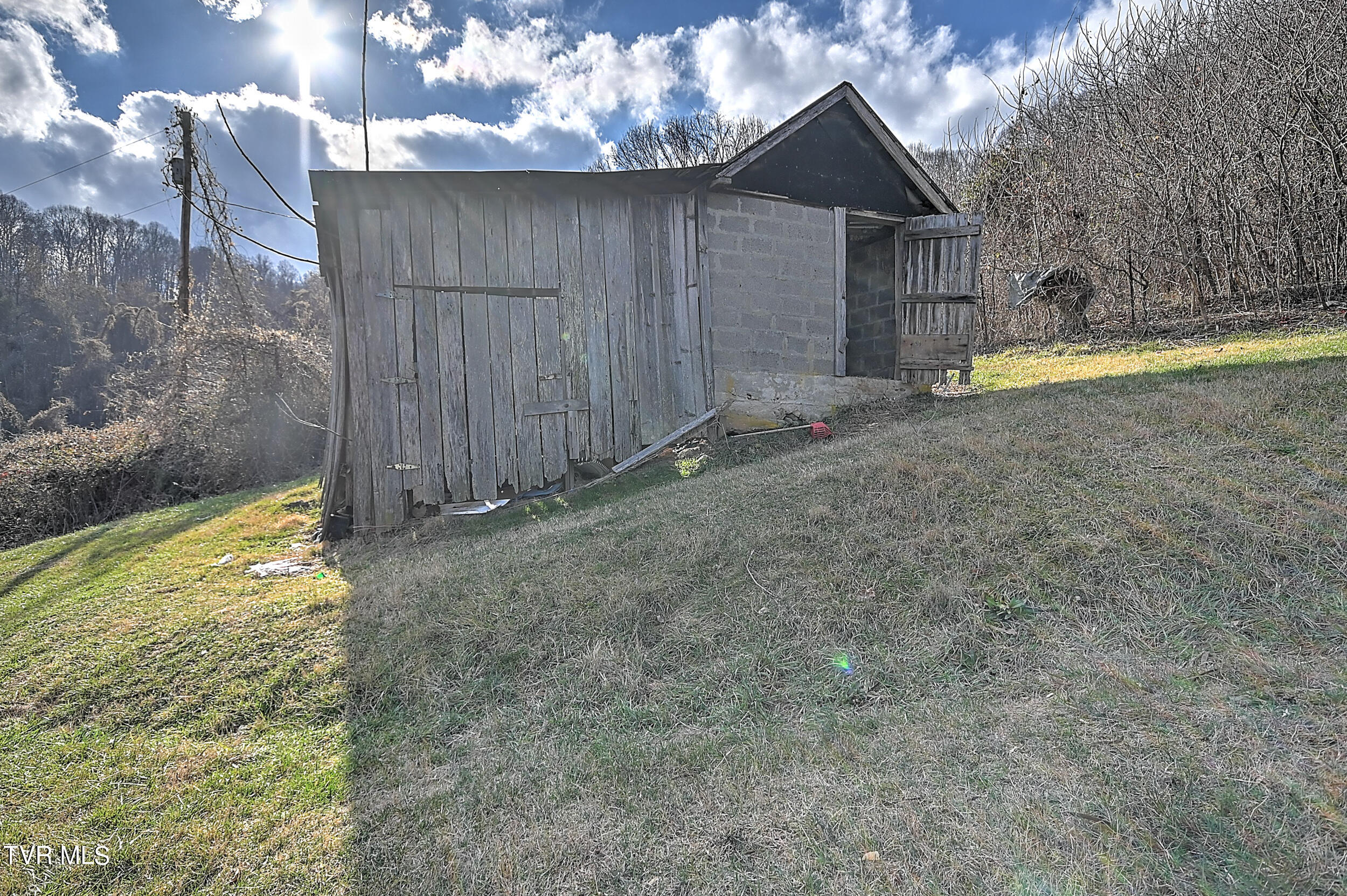 193 Tucker Hollow Road West Fall Branch, TN 37656 - Photo 31 of 37 193 Tucker Hollow AC-35