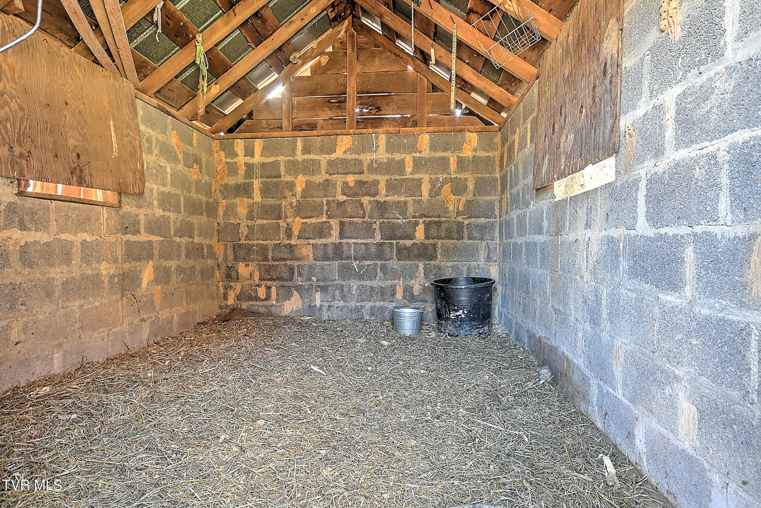 193 Tucker Hollow Road West Fall Branch, TN 37656 - Photo 33 of 37 193 Tucker Hollow AC-37