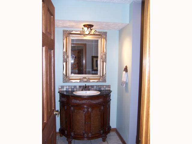 11185 Maze Road Indianapolis, IN 46259 - Photo 9 of 12 Gallery Image 9