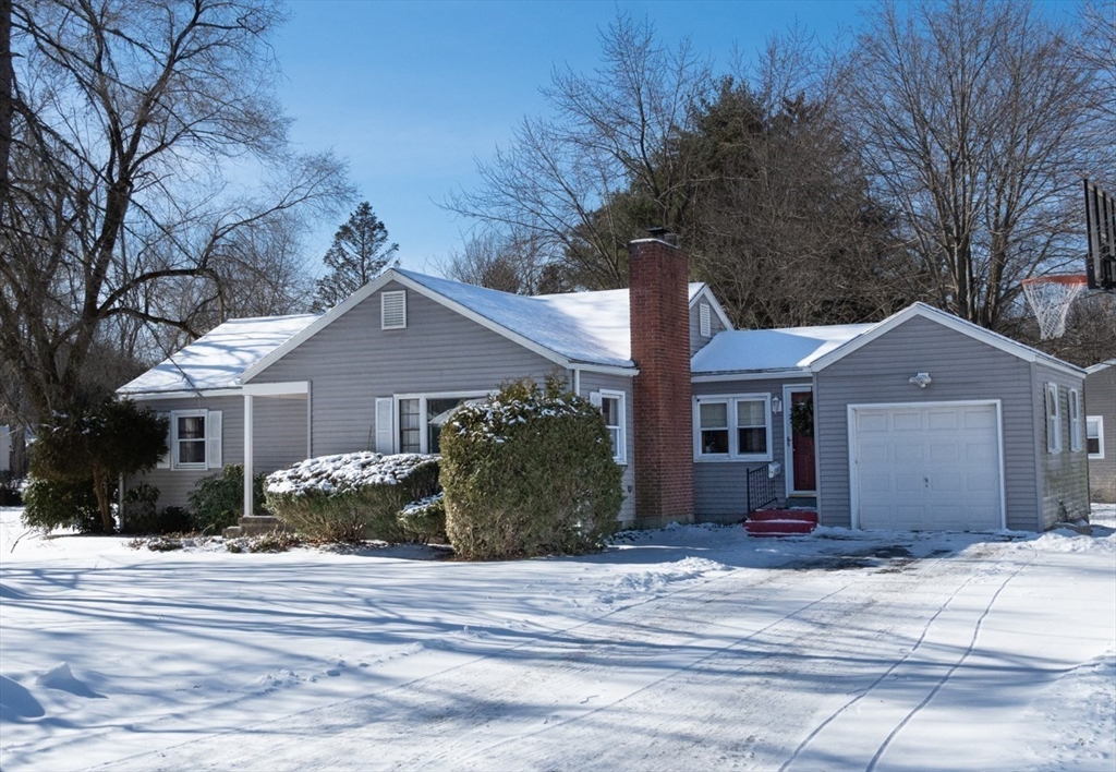 50 Oak Road Longmeadow, MA 01106 - Photo 1 of 37 a front view of a house with a yard