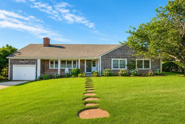 $3,990,000 | 9 Priscilla Lane, Nantucket, MA 02554