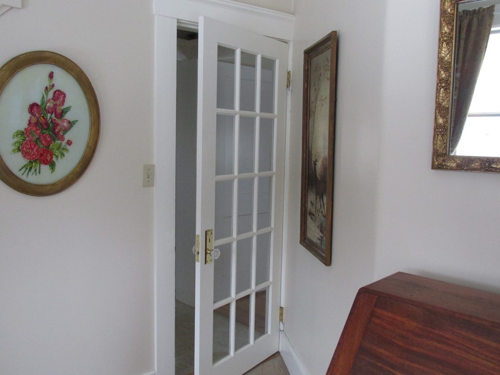 9 Pomona Road Worcester, MA 01602 - Photo 20 of 29 a view of a hallway with entryway