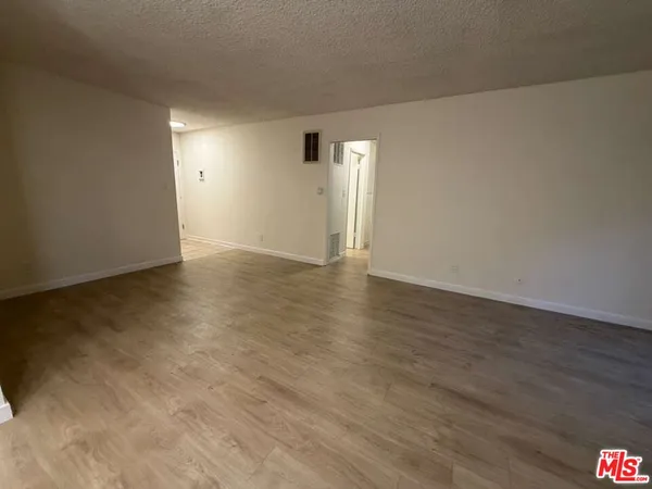 $2,895 | 848 South Holt Avenue, Unit 203, Los Angeles, CA 90035