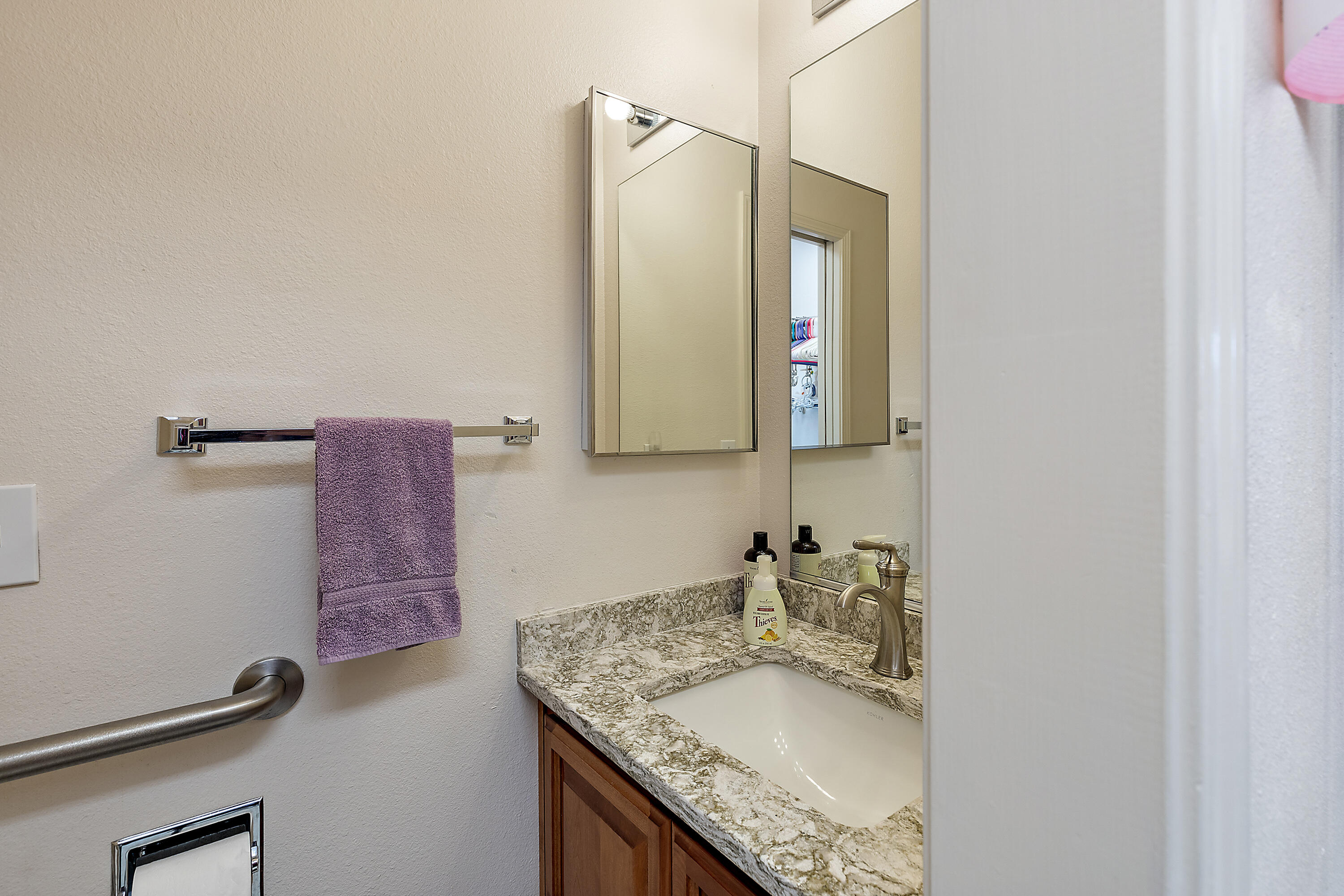 2703 Hammel Road Eagle Point, OR 97524 - Photo 20 of 65 HR(36)