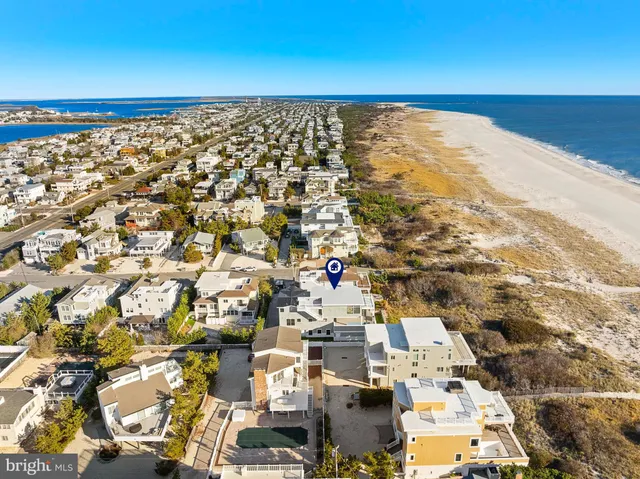 $7,695,000 | 11 East 30th Street, Barnegat Light, NJ 08006