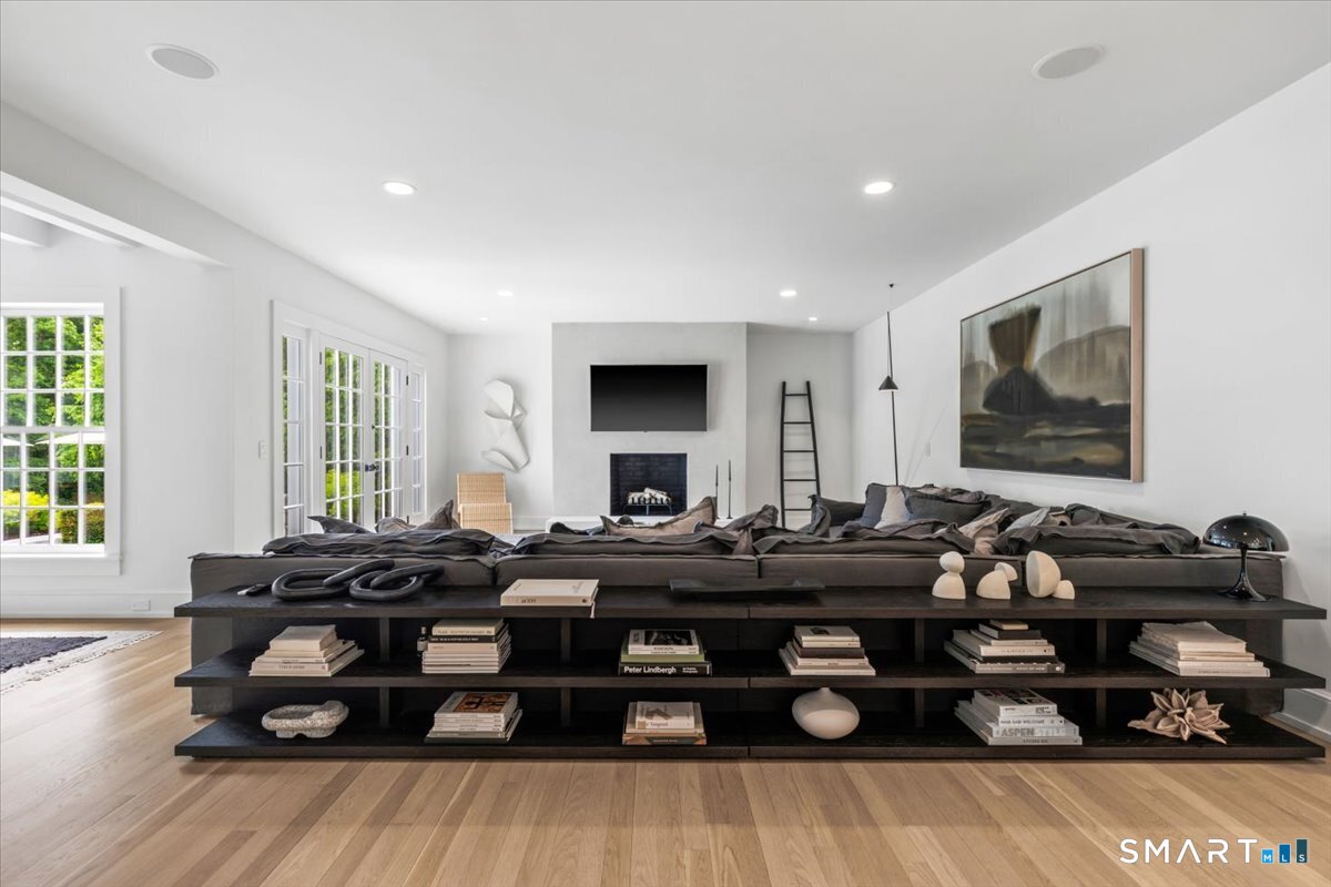 256 Country Club Road New Canaan, CT 06840 - Photo 17 of 40